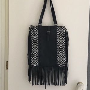 Fringe Aztec handbag b/wh